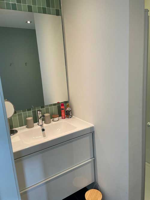 Q Studio Green Bed en Breakfast kamer